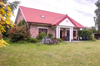 Atmospheric holiday home with a swimming pool - 9