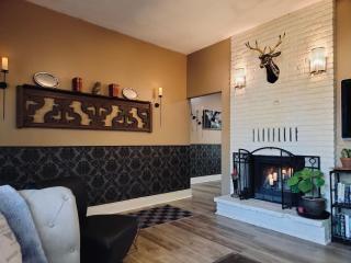 The Dove Room at Stag and Sparrow - 3