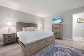 Gulf View Getaway at Crystal Villas - 8