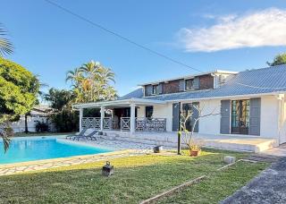 Grande villa familiale avec piscine entre mer et montagne - 9