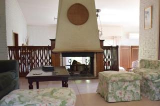 Patrimonio Familiar con Jardín de Ensueño - 0