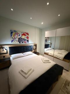 Kouskoura Boutique - 0