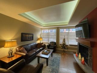 Luxury Resort 2Bedroom 2Bath Sleeps 6 945 square feet - 0