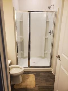 Luxurious 4BR house with 2 KING beds, 86 inch TV, free parking - 6