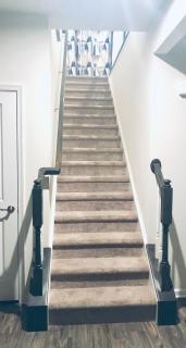 Luxurious 4BR house with 2 KING beds, 86 inch TV, free parking - 2