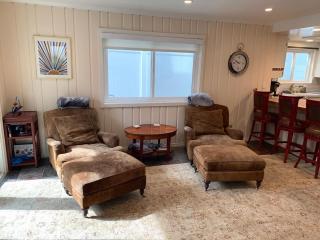Marbella Lane - 3BR Coastal Charm in Seal Beach - 0