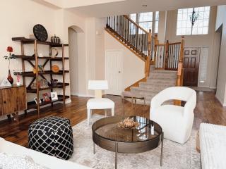 Happy Family Inn - 1