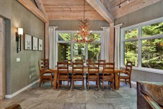 Slopeside Estate Luxurious Home on Great Eastern - Ski On Ski Off, Hot Tub, Private Shuttle - 2