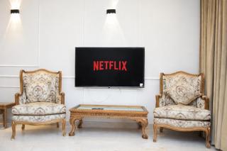 3BR Penthouse Next to Mall l Free Airport Pickup - 0