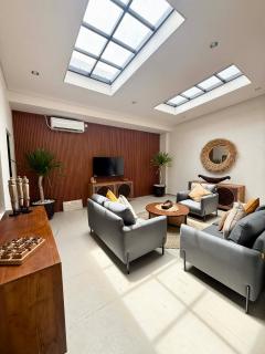 de CINTA Villa - KUTA - 6 bedrooms - Heart of Kuta - 9