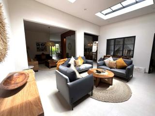 de CINTA Villa - KUTA - 6 bedrooms - Heart of Kuta - 3