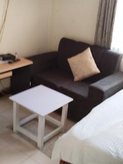 Elegant Studio for Short and Long term stays - 6