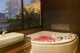 Bangla Jacuzzi Suite 212 - 4