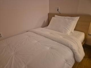 Greece - Foreigners only - 8