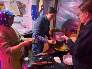 Old Likir Traditional Farm Stay - 9