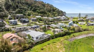 'Ocean Beach Road Oasis' - 8