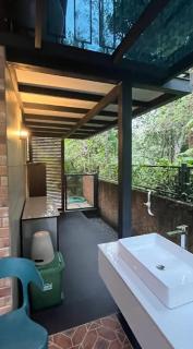 Tudor Hills By Let's Inn - 8