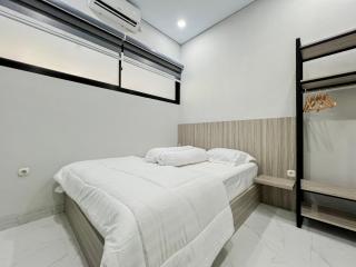 EE 19 Waluyo Homestay Jogja - 5