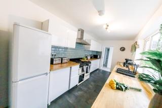 Forster - 6Bdrm Sleeps 12 Good for Contractor - 9