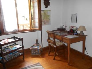 Confortable gîte avec grande cheminée et vues sur les montagnes - 1