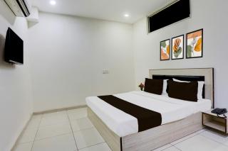 Hotel O Lohgarh Road Zirakpur Formerly JB Plaza - 6