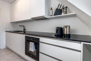 Vertical Suite Modern 3 Bedroom Apartment near Central Station - 5