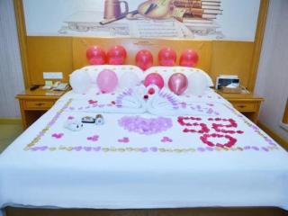 Vienna Hotel Shenzhen Bao'an Airport Taoyuanju Pingluanshan Metro Station - 9