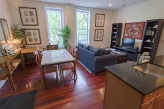 Above Maxwell Wine Bar - Super Central 2Bed 2Bath - 0