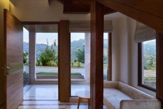 Serene Shimla 4BHK Villa with Mountain & Valley View - 9