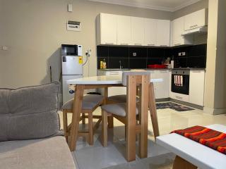 Jest Nest Elegant 2 Bedroom Apartment - 4