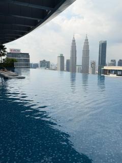 Eaton Residence KLCC by Glamour Home - 0