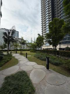 Eaton Residence KLCC by Glamour Home - 5