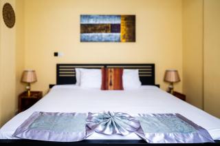 Cactus Creek Hotel - 9