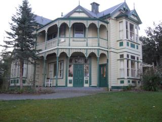 Forest Manor - Geraldine - 0