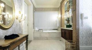 Dragon Lake Princess Hotel - 8