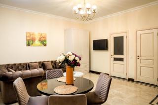 NJoy Apartments - Republiq Square, One BR, Self Check In - 6