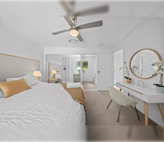 4BR Coomera Views! Prime Gold Coast Near Beaches - 1