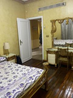 المربع الذهبي - 1