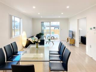 Seven Bedroom house on Dungloe Ave - 9