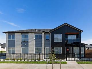 Seven Bedroom house on Dungloe Ave - 0