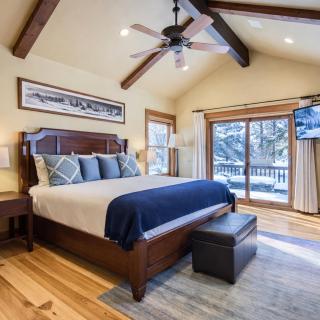 Live Like a Local - 7