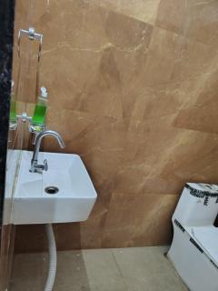 Rajhans Hotel Rooms & Party hall - 9