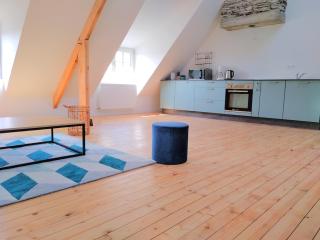 Grand studio très lumineux au coeur de Solidor - 4