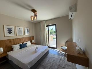 Cyan Elegant 3BR Golf View Escape - 4