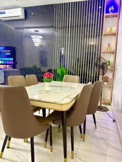 Cozy 4 bedroom duplex - 3