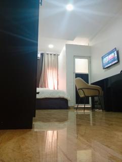 Heirloom Luxury Hotel and Apartments - 3