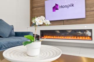 New Luxury Home 6BR HVAC Free Parking Pet Friendly - 1