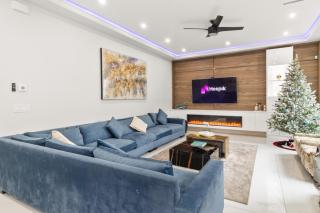 New Luxury Home 6BR HVAC Free Parking Pet Friendly - 6