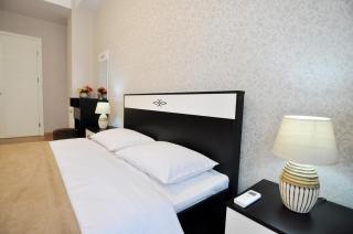 4BR Apartment with City Center View - 5