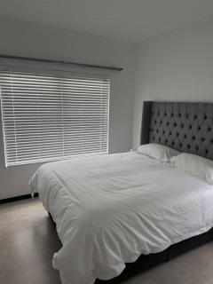 The Grey Luxe Suite - 8